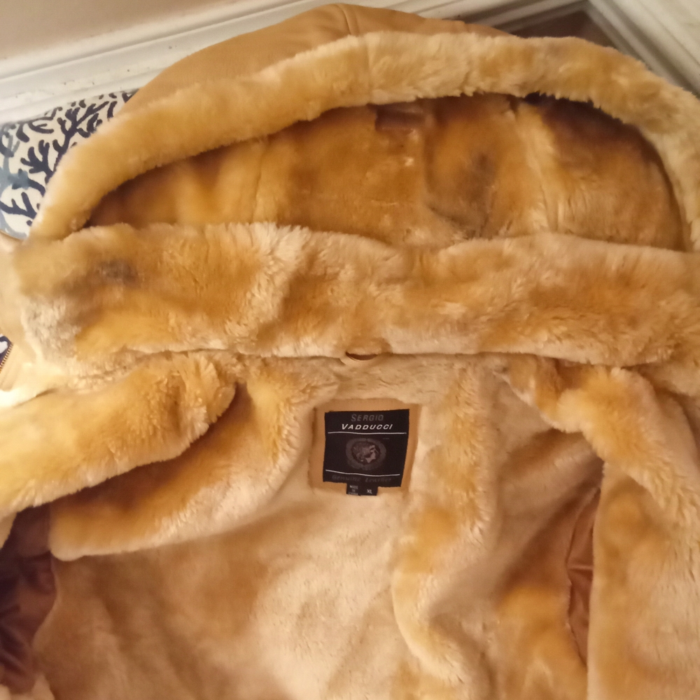 Vadducci Leather Jacket with Faux Fur Lining - Picture 5 of 7